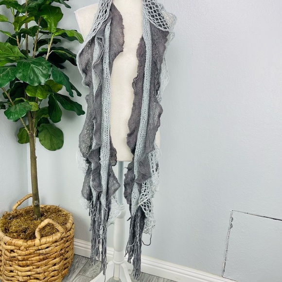 Grey Knit Ruffle Fringe Soft Acrylic Scarf - Picture 5 of 6